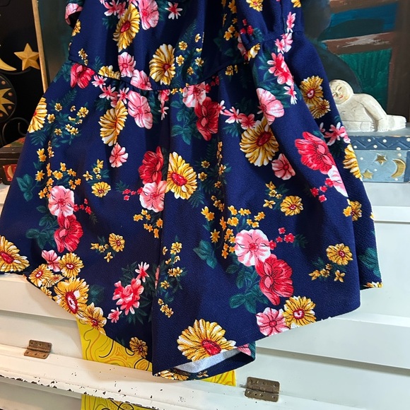 Floral Ruffle Jumpsuit in Navy Blue XL - Picture 7 of 16